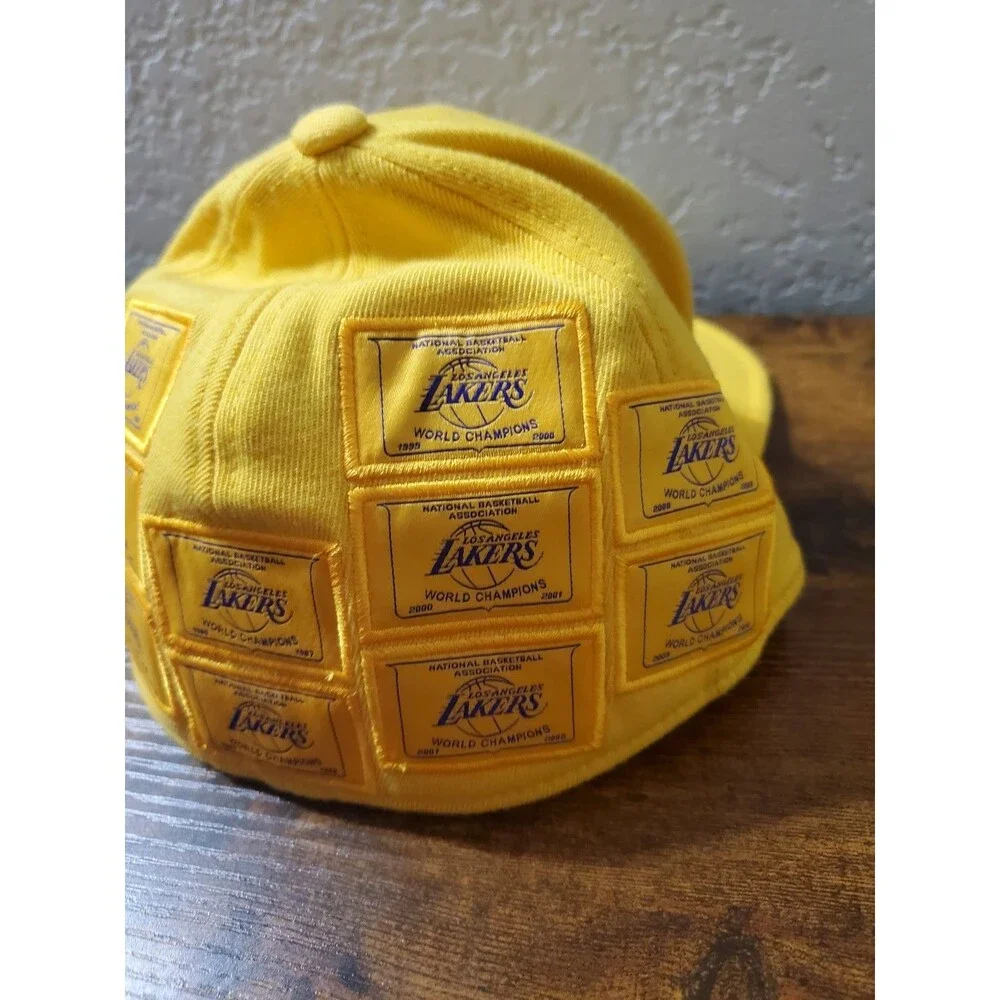 Adidas Los Angeles Lakers Mens Hat NBA Championship Patches Clima Lite Size L/XL